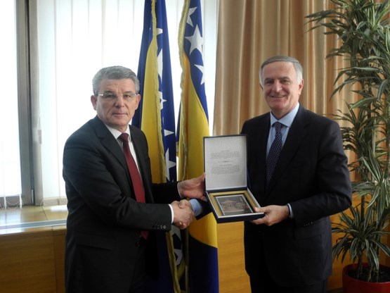 Predsjedavajući Predstavničkog doma PSBiH Šefik Džaferović primio u oproštajnu posjetu ambasadora Crne Gore u našoj zemlji

